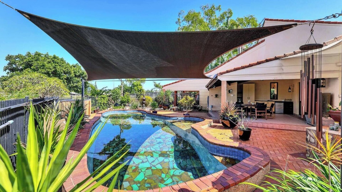 Marrara Apartment | Tranquil Townhouse: HUGE Pool & Golf Course views