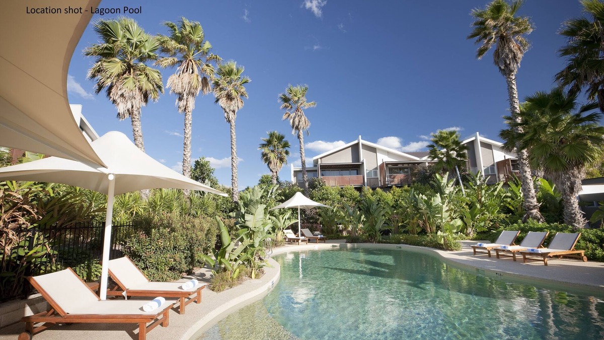 Magenta Shores House | Tranquil Villa close to beach
