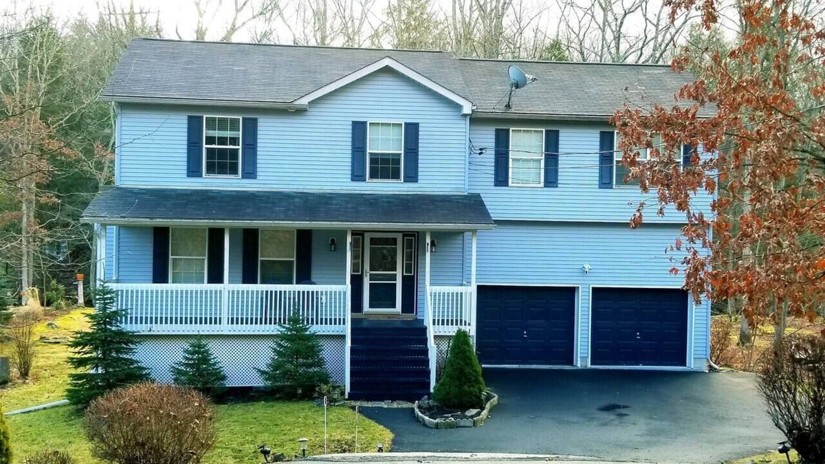 Bushkill House | Tranquil Waterfront Oasis w/Swingset, Firepit & Wi-Fi, Near Trails & Waterfalls
