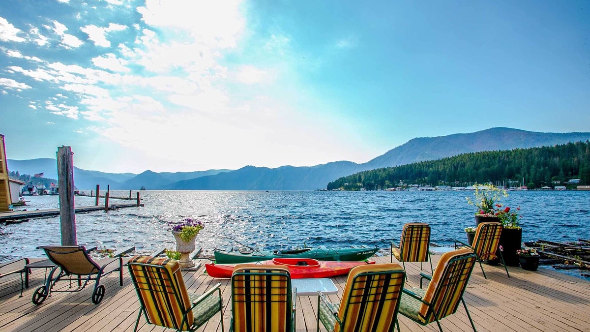 Bayview House | Tranquil Waters Float Home