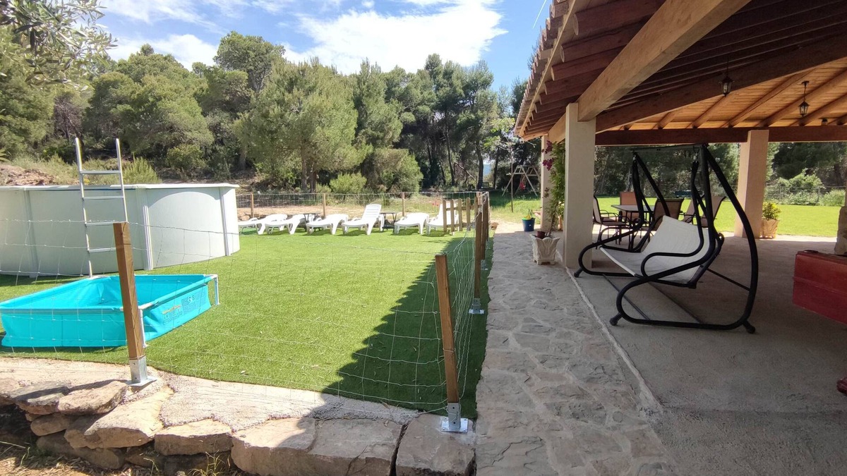 La Portellada House | tranquility and absolute privacy in the middle of nature