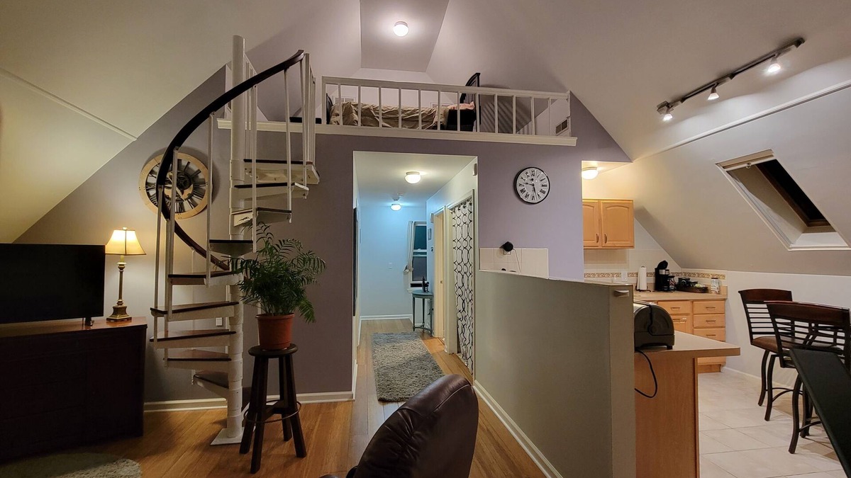 Annapolis Apartment | Tranquility Awaits