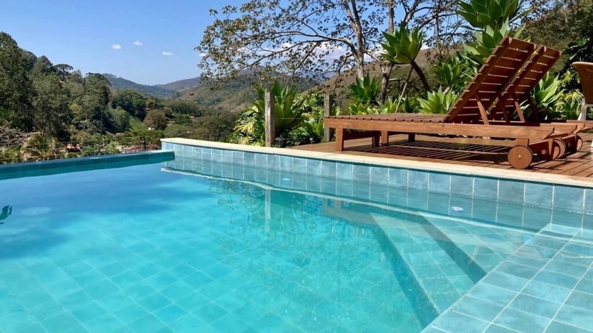 Teresopolis House | Tranquility, comfort and charm