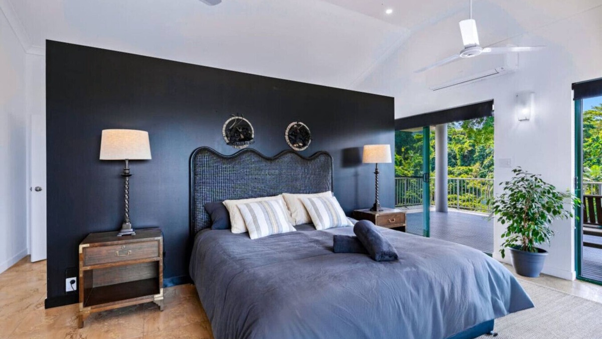 Mission Beach House | Tranquility Grand Bedroom for Couples | Luxury Rainforest Meets Reef | Sleeps up to 2