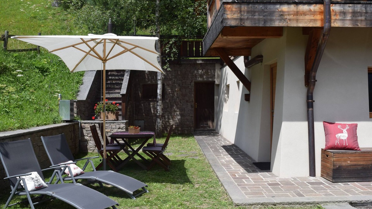 San Giovanni di Fassa Apartment | Tranquility, nature, the sun and wonderful views to the wonderful chalets in the Dolomites