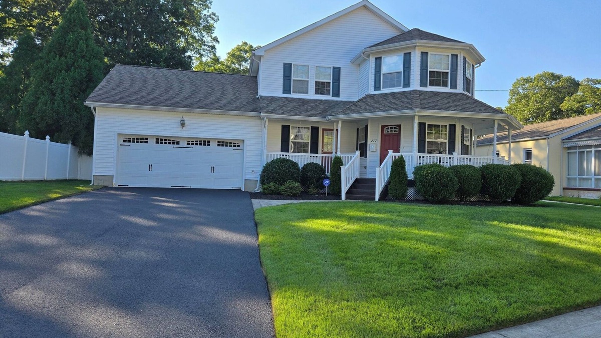 Absecon House | Tranquility Near the Sea with in-ground salt water pool and fenced in yard.