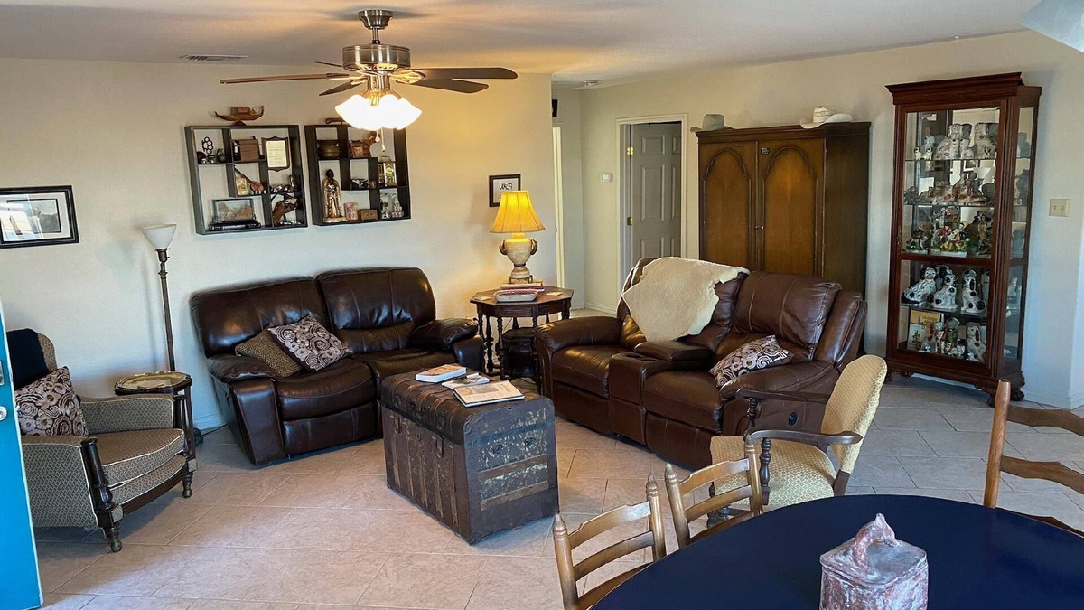 Potosi House | Tranquill Cabin on Edge of Town (Pet Friendly)