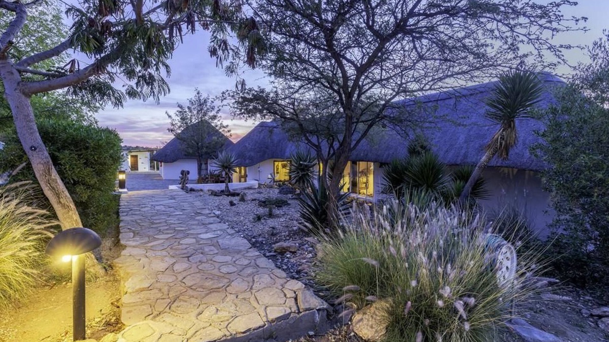 Voigtland House | Trans Kalahari Inn