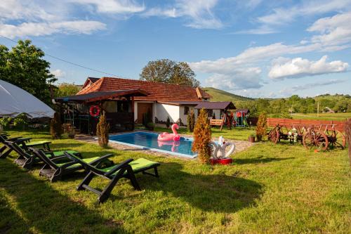 Bratca House | Transylvanian Home - Mountain View, BBQ & Pool