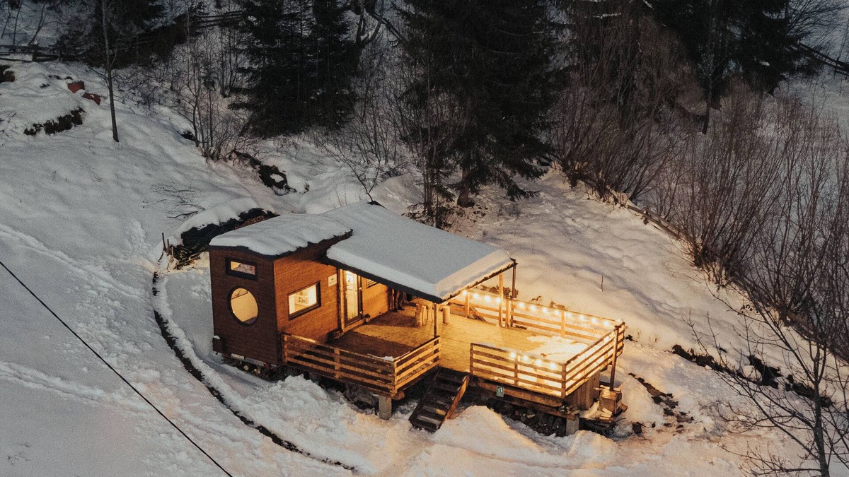 Horea Cabin | Transylvanian Tiny House Apuseni Mountains.