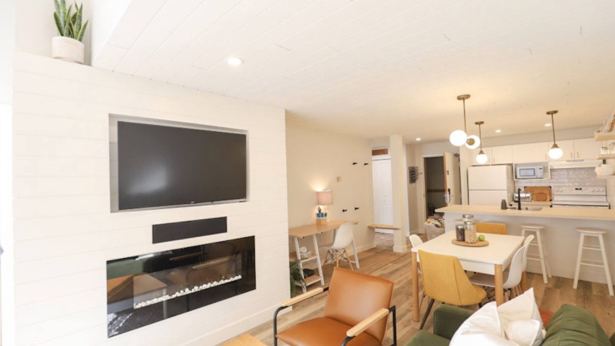 East Kootenay Condo | Trappers Delight - golf & bike paradise newly renovated in the Toby Creek Lodge.