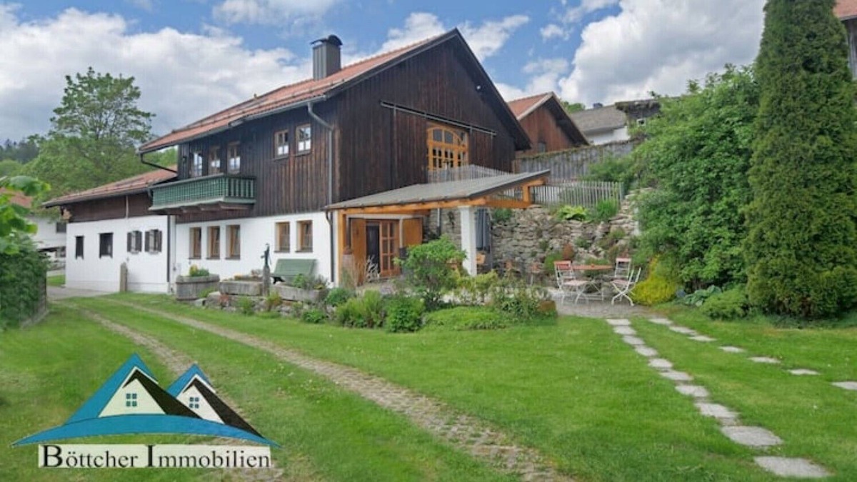 Auerbach Apartment | Traumbauernhaus mit 2500qm und Uneinsehbárer Garten
