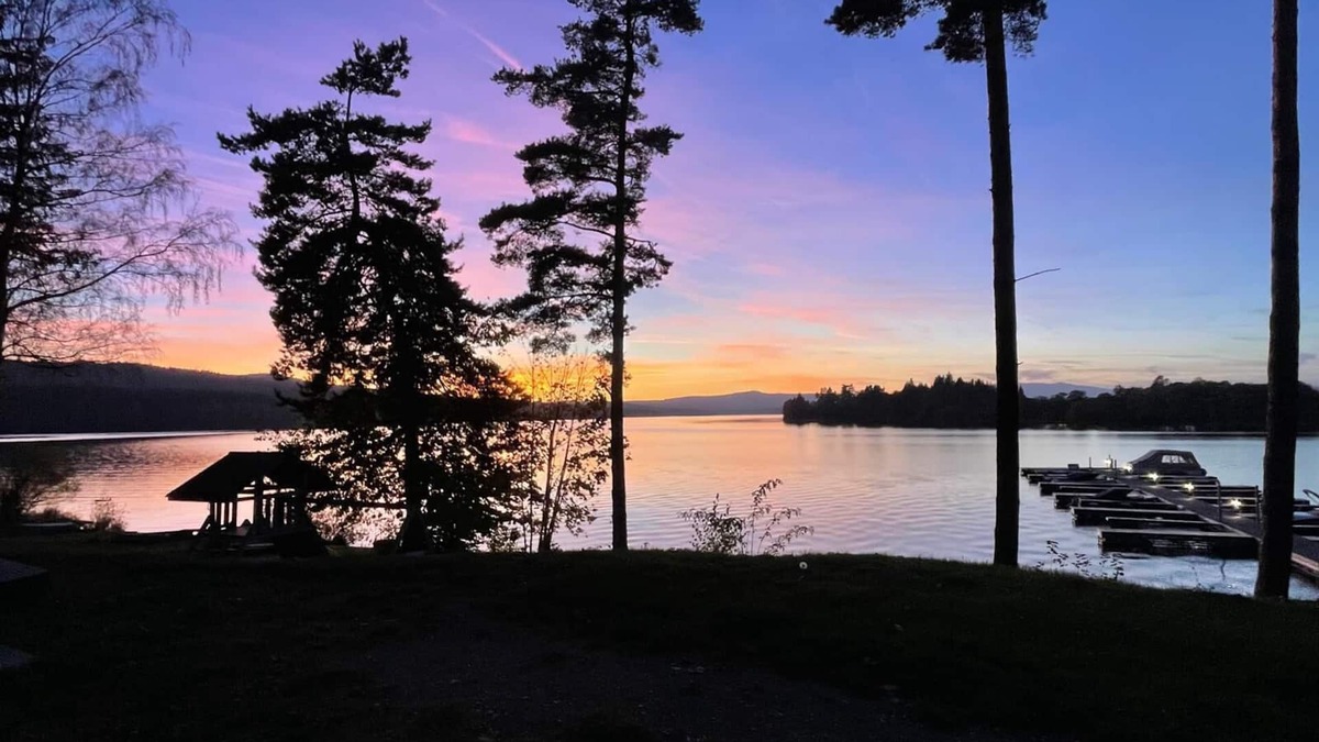 Frymburk House | Traumhaftes Ferienhaus Direkt am See! 4 Schlafzimmer