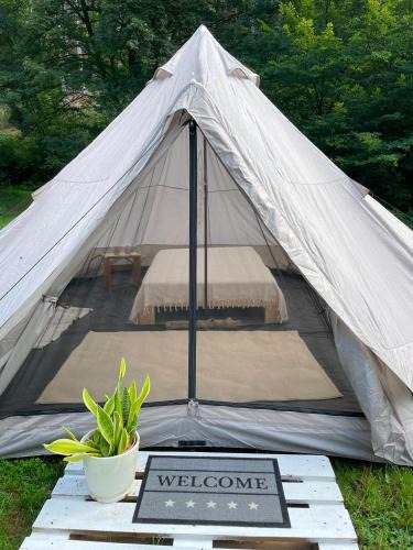 Hinzert-Polert Other | Traumhaftes Glamping-Zelt in unberührter Natur