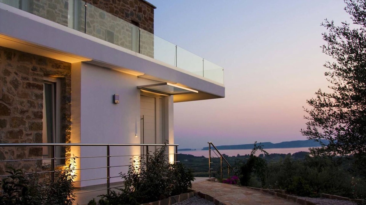 Messinia Villa | Traumvilla mit Blick auf die Bucht von Navarino - 5 min zum Strand und Golfplatz