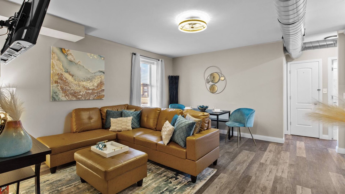 Mitchell Apartment | Travel RN or Corporate Suite I JZ Vacation Rentals