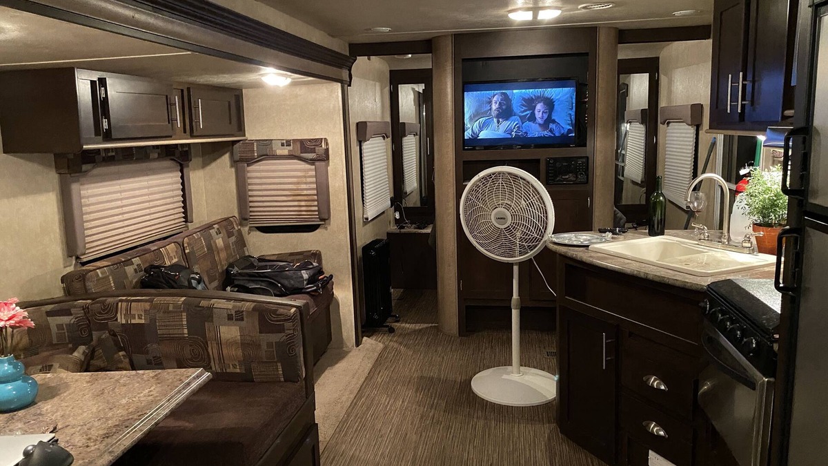 Yreka House | Travel Trailer on 125 acres to relax and take walks