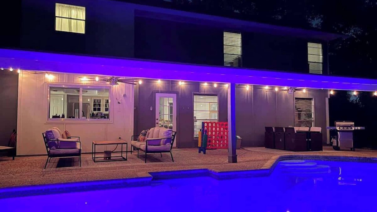 North Central Thousand Oaks House | Traveler's Delight: Grand Expedition Home (SAT)