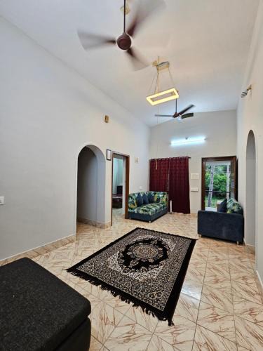 Kundapur House | Travelers Guest House