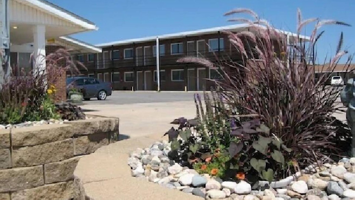 Marshall Hotel | Travelers Lodge Motel Marshall