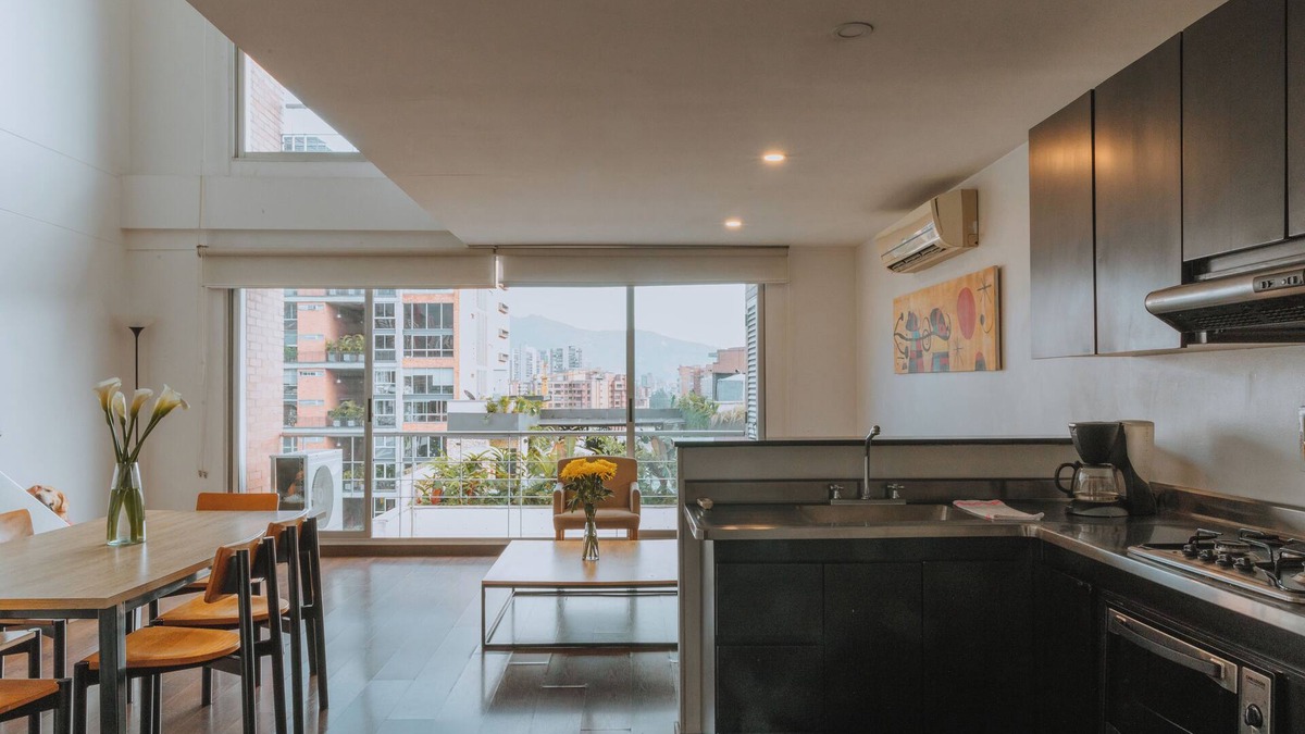 El Tesoro Apartment | Travelers Orange Suites