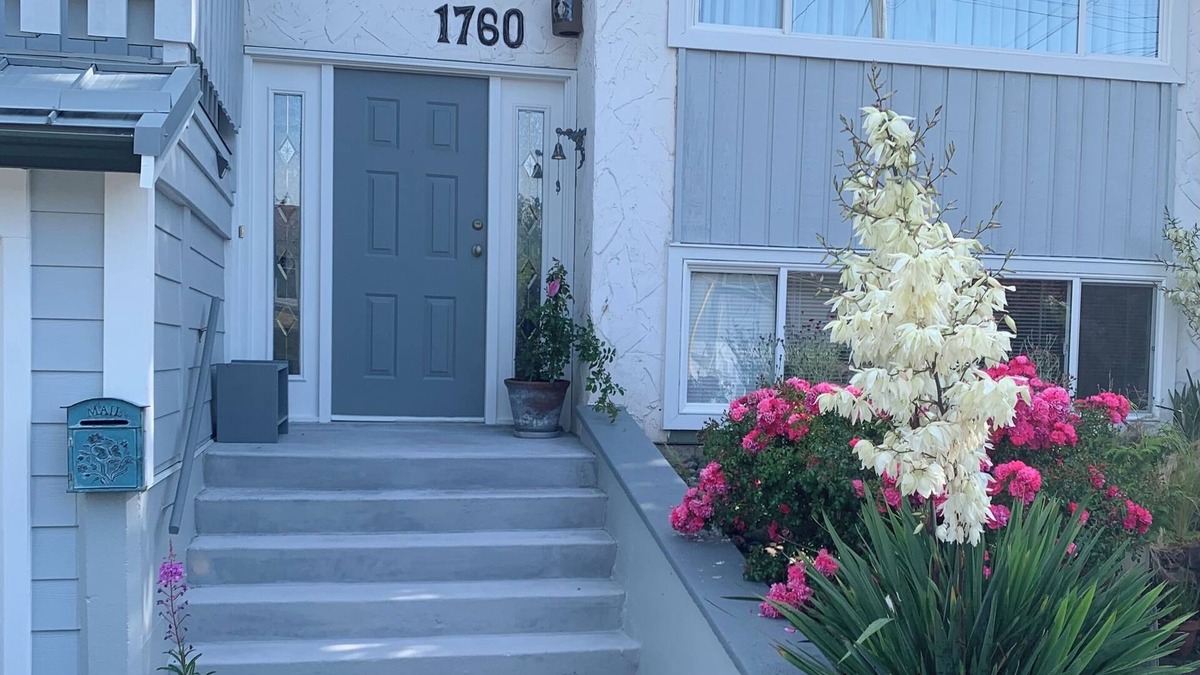 Comox House | Traveller's Sanctuary in Supernatural BC. for the Outdoor Enthusiast