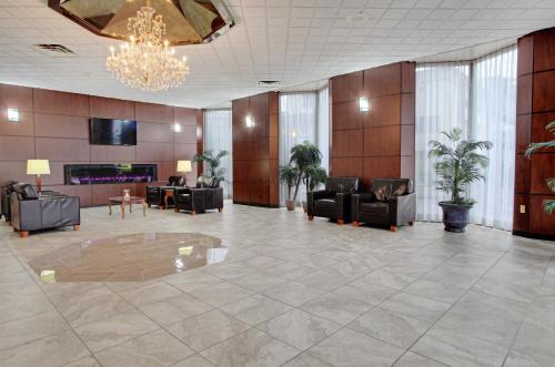 Lloydminster Hotel | Travelodge by Wyndham Lloydminster
