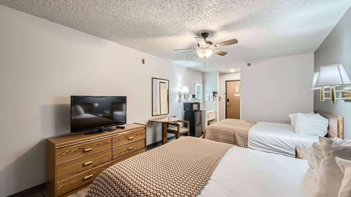 Del Camino Hotel | Travelodge by Wyndham Longmont