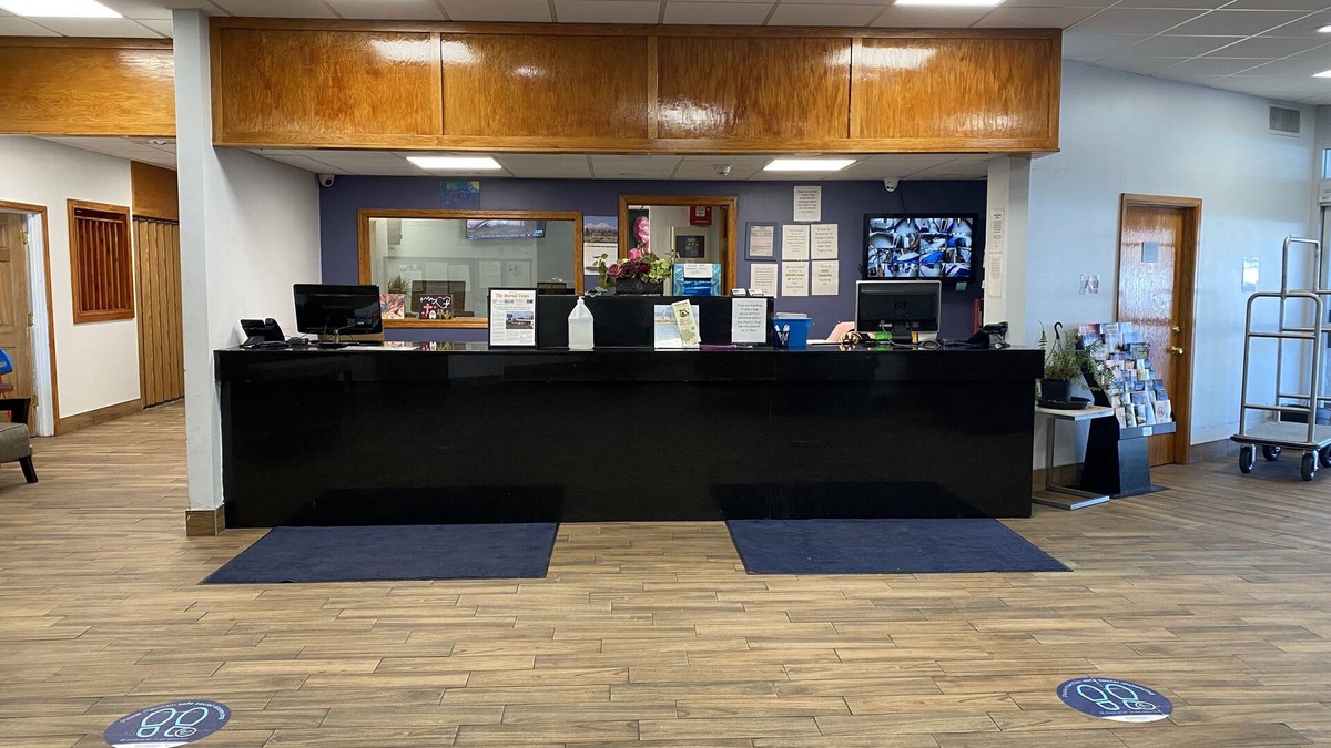 Racine Hotel | Travelodge by Wyndham Water’s Edge Hotel - Racine