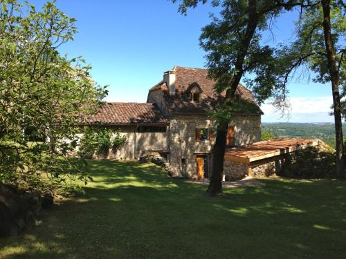 Lissac-et-Mouret Cabin | Travers de Pechméjà