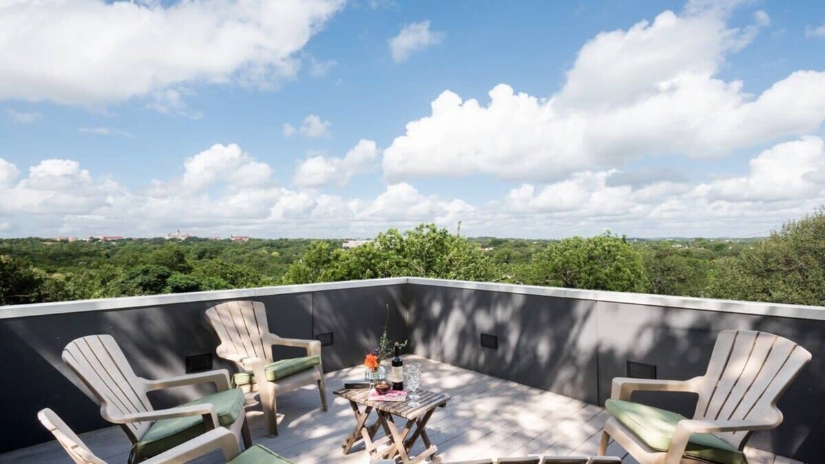 Greater South River City House | Travis Heights Art House