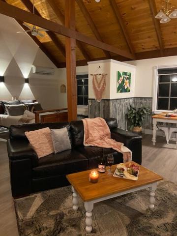 Trawool House | Trawool Shed Cottages, Cafe and Restaurant