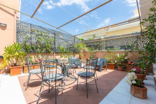 Rome Province Apartment | Tre Lune Penthouse by Rental in Roma