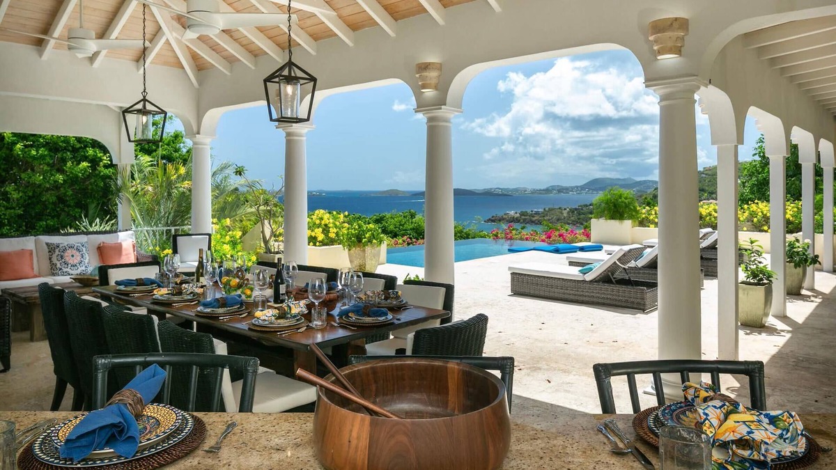 Hart Bay Villa | Tre Vista Estate Generator on Property!