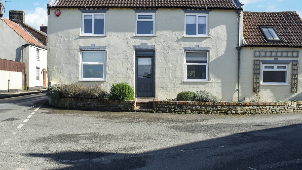 Bempton Cottage | Treacle Corner - UK47039