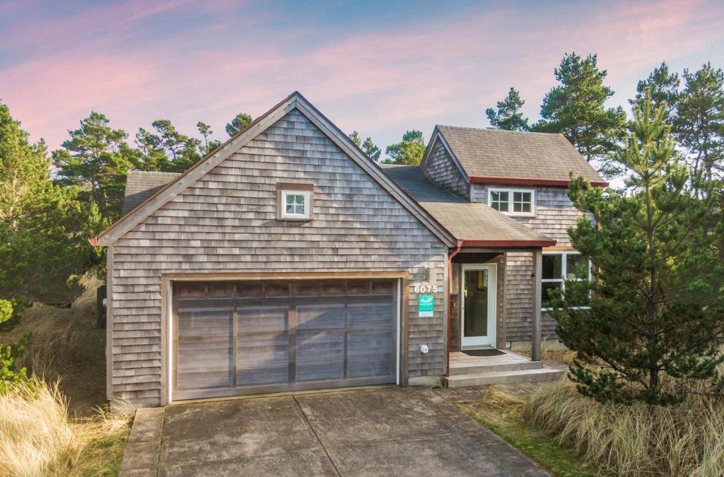 Shorepine Village House | Treasure Chest