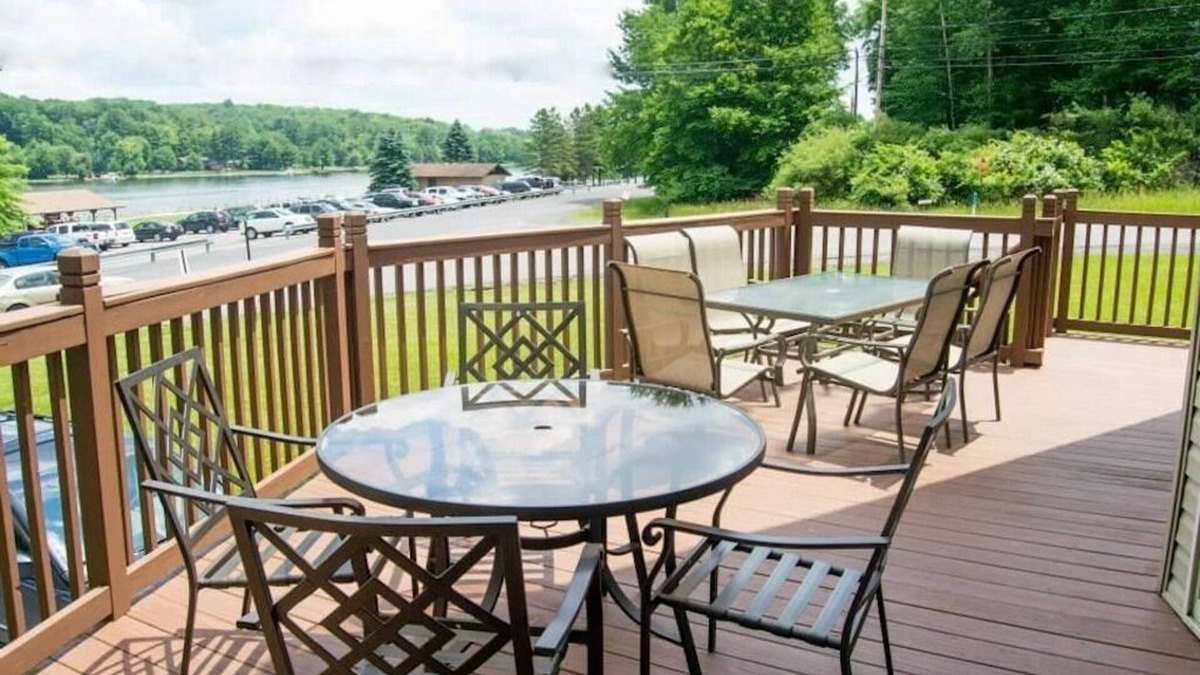 Treasure Lake House | Treasure Lake 5 BR Beach House with Hot Tub; Direct access to Beach & Playground