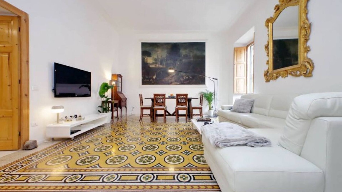 Repubblica Apartment | TreasureRome Boheme Family home 3 bedroom by Trevi Fountain