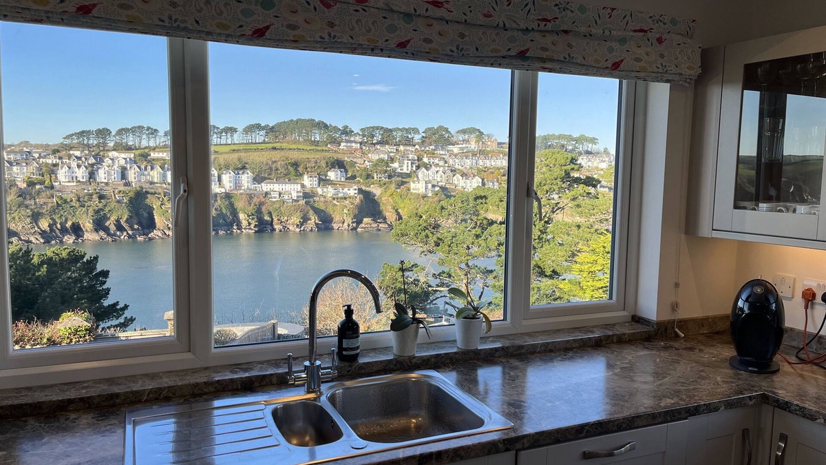 Polruan Cottage | Trebarfoote, sea and river views across to Fowey