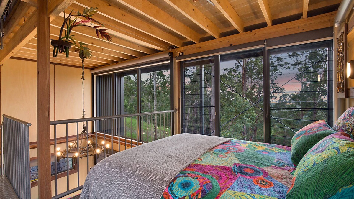 Austinville House | TREE HOUSE #2. Private, Tri-level with Gold Coast Hinterland Views