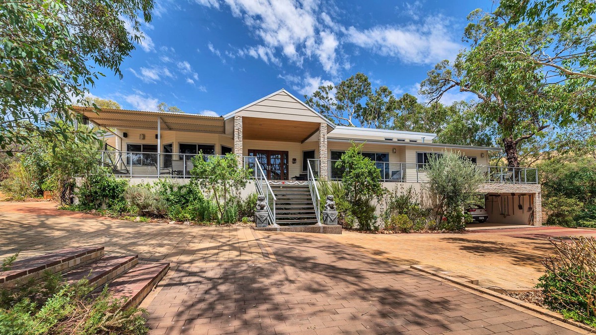 Toodyay Bed & Breakfast | Tree Lodge