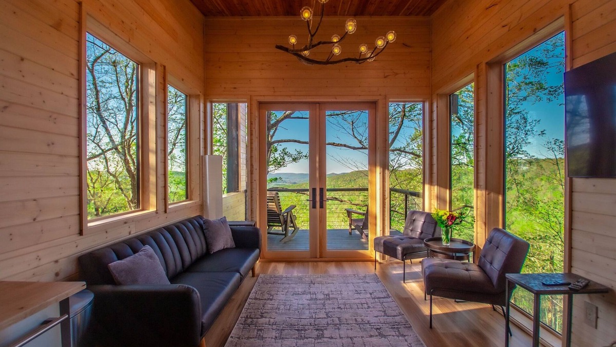 Beersheba Springs Cabin | Tree loft 1 a view for miles in the trees