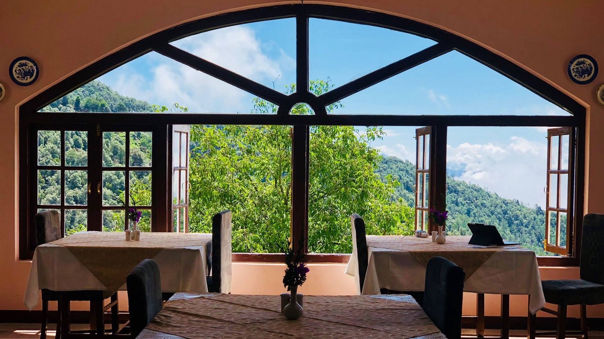 Binsar Hotel | Tree of Life Grand Oak Manor, Binsar Wildlife Sanctuary