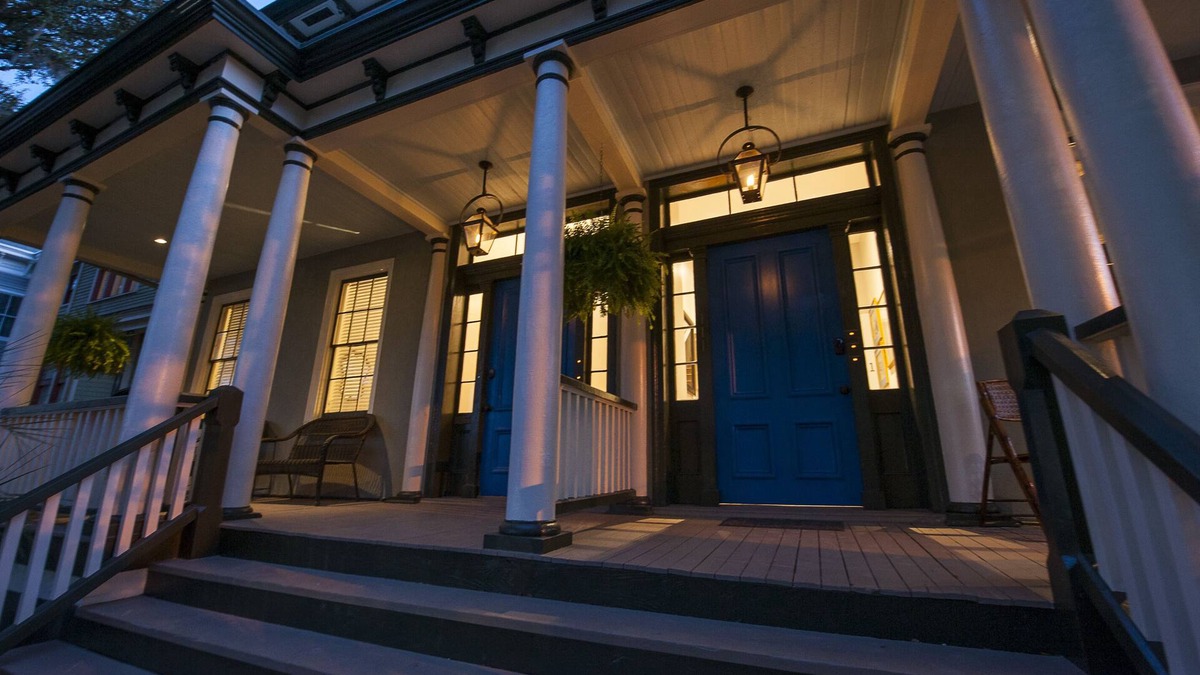 Historic Downtown Savannah Apartment | Tree Top at Forsyth-Light and Airy w/King Bed and Magical Courtyard