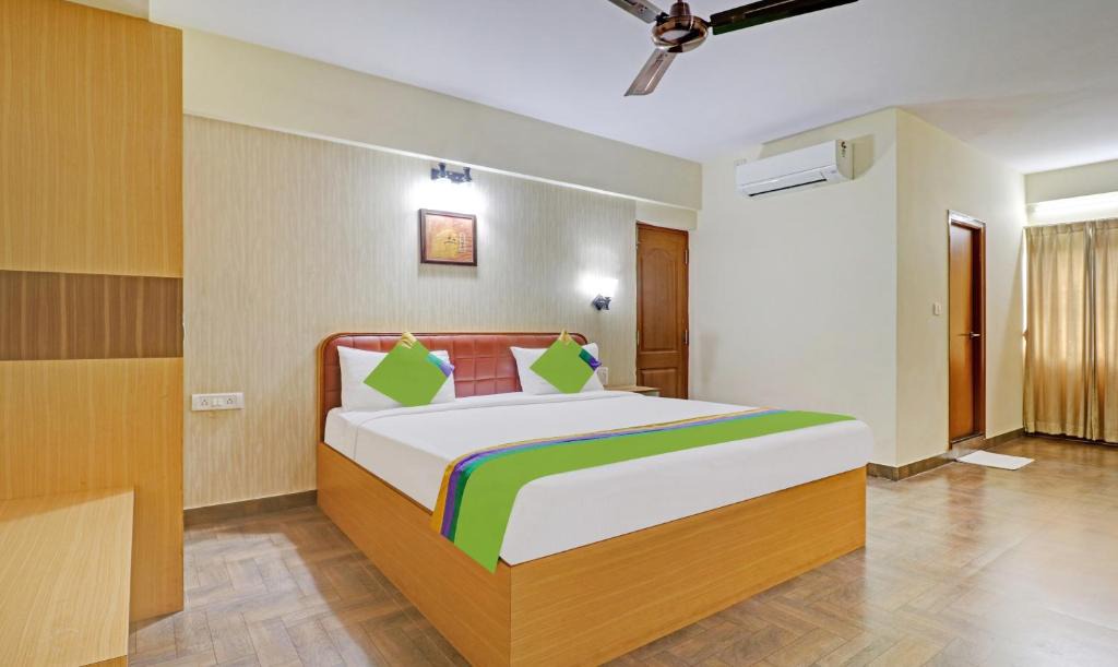 Vijaya Bank Layout Hotel | Treebo Akshaya Mayflower Vijaya Bank Layout