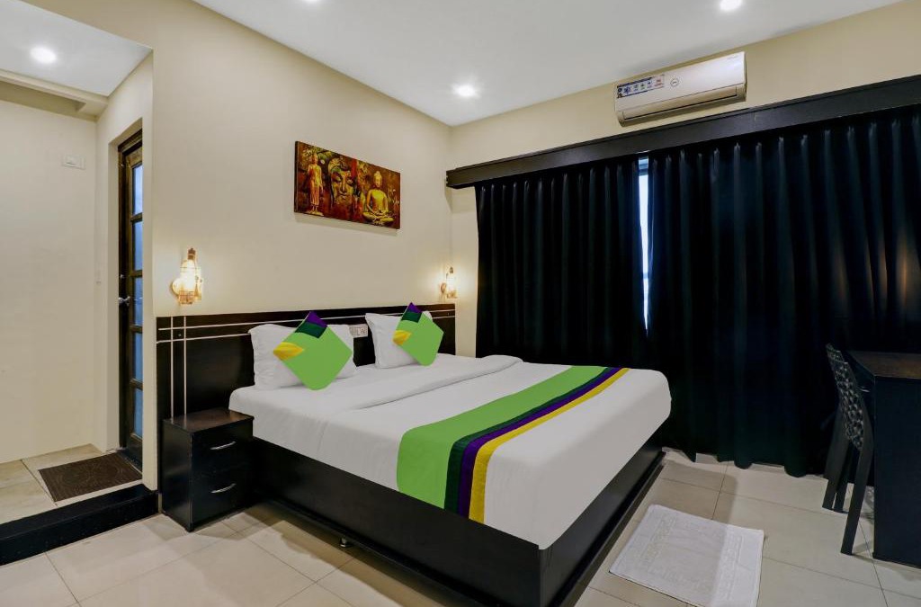 Domlur Hotel | Treebo Blueberry Inn
