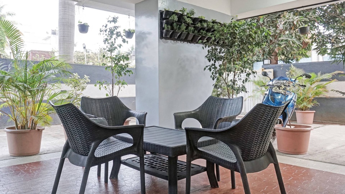 Pune Hotel | Treebo Diamond Residency - DDPK Inn