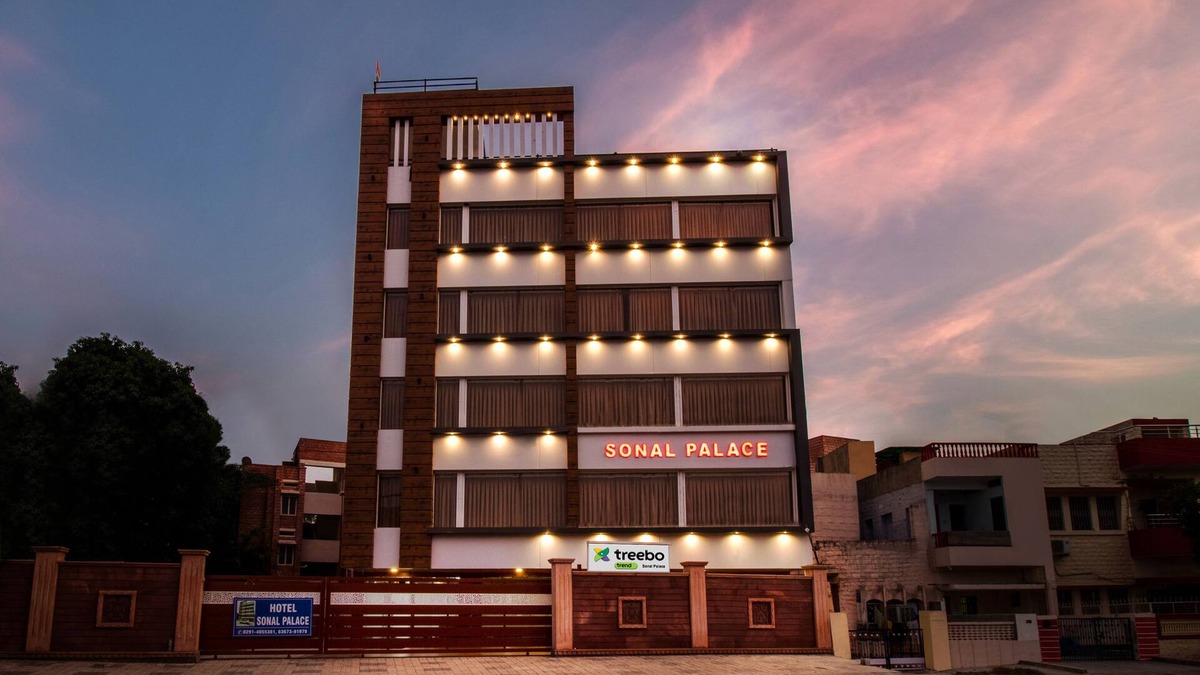 Air Force Area Hotel | Treebo Sonal Palace, Near Umaid Bhawan Palace