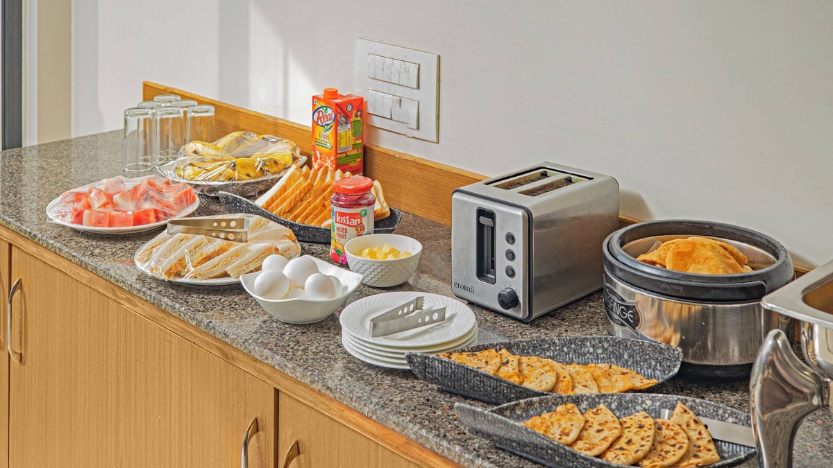 Guruvayur Hotel | Treebo Sree Varshavilas Regency