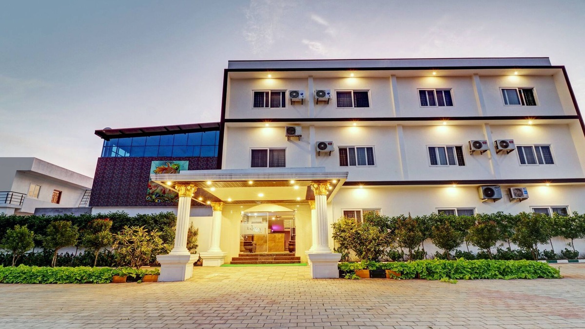 Nandigunda Hotel | Treebo Trend Shri Aprameya Resort